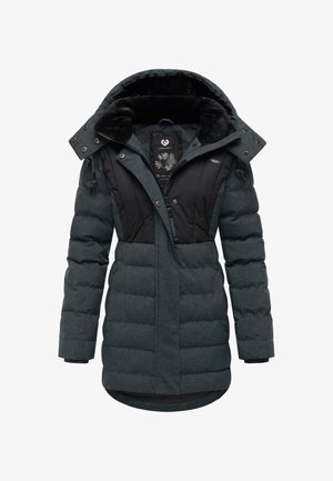 Pehmendusega talvejope tumedas hallis mustade detailidega. Varustatud karvaga vooderdatud kapuutsiga, tõmbluku ja nööpidega kinnitustega ning kergelt kaardus servaga.