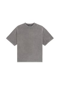 Szara koszulka z krótkim rękawem, wykonana z miękkiego, teksturowanego materiału, o luźnym kroju i okrągłym dekolcie. Charakteryzuje się minimalistycznymi detalami szycia.