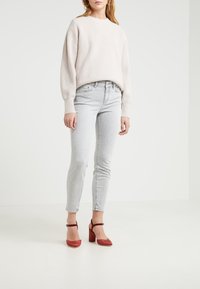 DRYKORN Vaqueros slim fit - grey denim