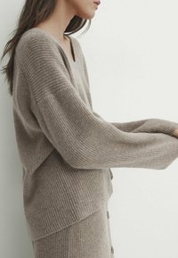 Massimo Dutti Trui - beige