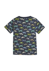Mørkeblå bomulds t-shirt med et gentaget krabbe-mønster i forskellige farver, med rund hals og korte ærmer.