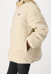 Tommy Jeans Giacca invernale - white