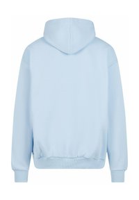 Hellblaues Sweatshirt mit entspannter Passform, ausgestattet mit einer Kapuze, gerippten Bündchen und einem Bund. Weiche Baumwollmischung mit glatter Textur.