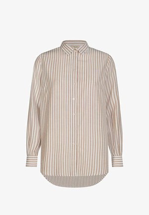 Raidallinen pitkähihainen paita beige-valkoisena, jossa on klassinen kaulus, napitettu etuosa ja pyöristetty helma rentoa istuvuutta varten.