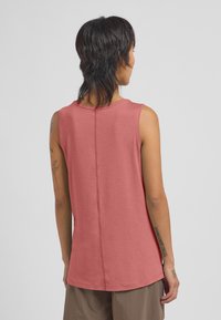 Jack Wolfskin TRAVEL  - Top - mineral red heather