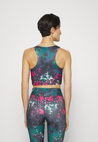 ONLY Play ONPHYPE - Light support sports bra - raspberry sorbet