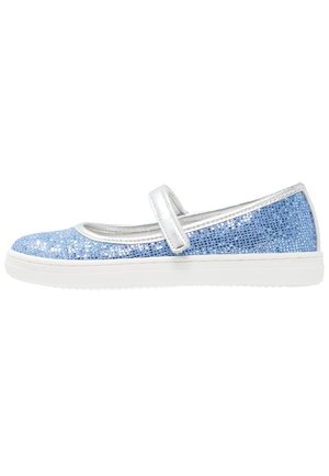 Zapato Mary Jane azul con brillo, con correa y ribete plateados, con suela de goma blanca.