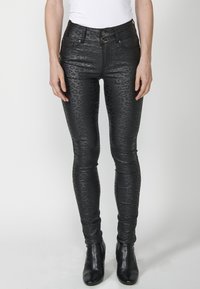 Koroshi Uske traperice - black