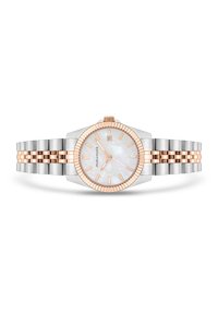 Reloj de acero inoxidable con bisel de oro rosa, esfera de nácar blanco y índices en oro rosa; la pulsera presenta acabados alternos.