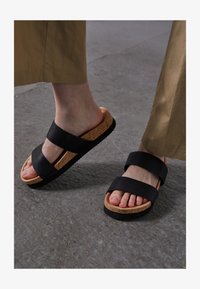 Não selecionado, black