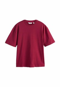 Rode katoenen t-shirt met een ronde halslijn en korte, brede mouwen. Glad textuur en een relaxte pasvorm, geen patronen of hardware details.