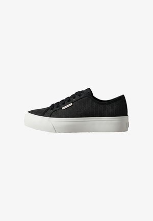 Calvin Klein - Sneakersy niskie