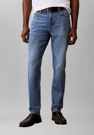 Calvin Klein Jeans SLIM TAPER - Jeans Tapered Fit - blue
