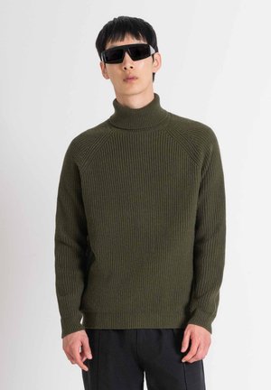 REGULAR FIT - Vesta - army