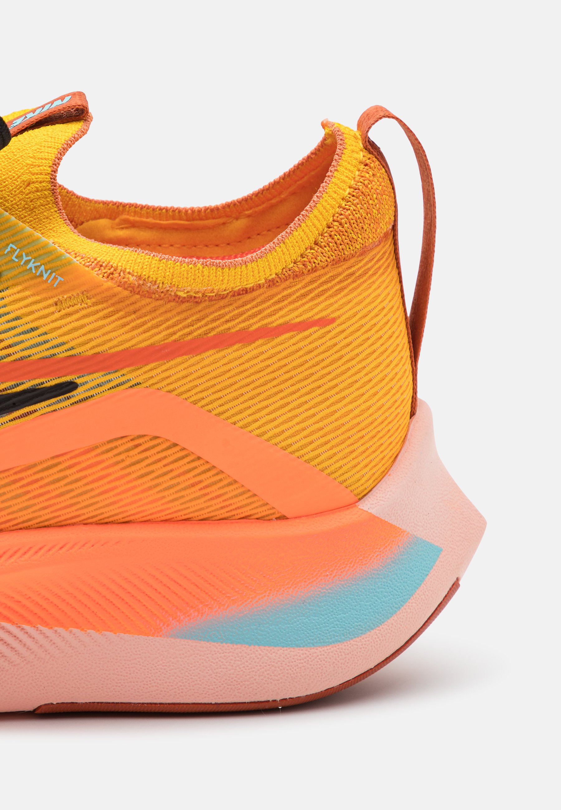 Nike Performance ZOOM FLY 4 HKNE UNISEX - Hardloopschoenen neutraal -  university gold/black/amarillo/magma orange/sunset tint/copa/goudkleurig -  Zalando.nl