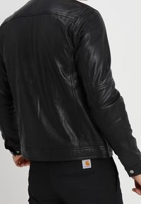 Matinique Skinnjacka - black