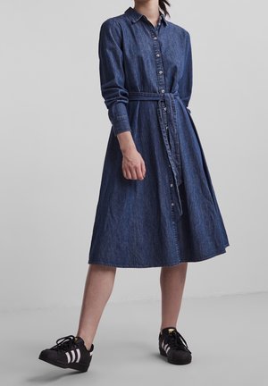 Pieces, Robe en jean - blue denim