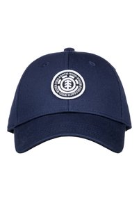 Cappellino da baseball blu navy in cotone con un logo bianco rotondo che presenta un testo circolare e un grafico centrale, visiera curva e fori di ventilazione.