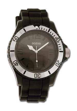 Schwarze Gummiuhr mit einem runden grauen Zifferblatt, silberner Lünette, auffälligen Stundenmarkierungen und einem strukturierten Armband. Mit einem Datumsfenster auf 3 Uhr.