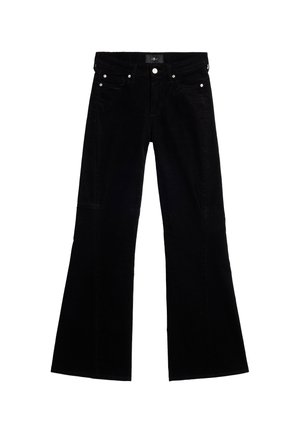 Czarne dzwony dżinsowe z pięcioma kieszeniami, metalowymi nitami i zamkiem błyskawicznym. Gładka tekstura i jednolity kolor na całej powierzchni.