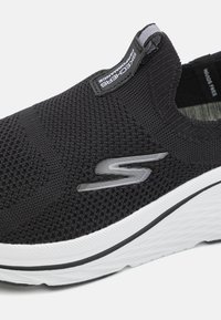 Skechers MAX CUSHIONING ELITE 2.0 - Tenisice - black/white