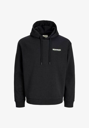 Fekete kapucnis pulóver elülső zsebbel, húzózsinórokkal és kis fehér "BONSAI" logóval, valamint szlogennel a bal mellrészen.