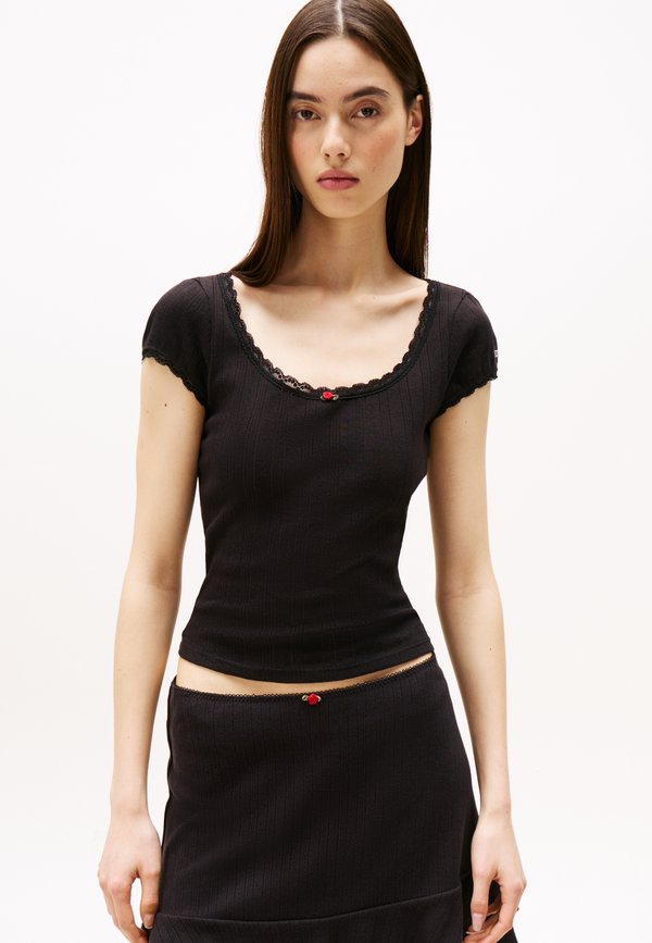 SLIM TEE  - Basic T-shirt