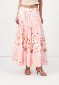 YAS YASBILL - Maxisukňa - chintz rose