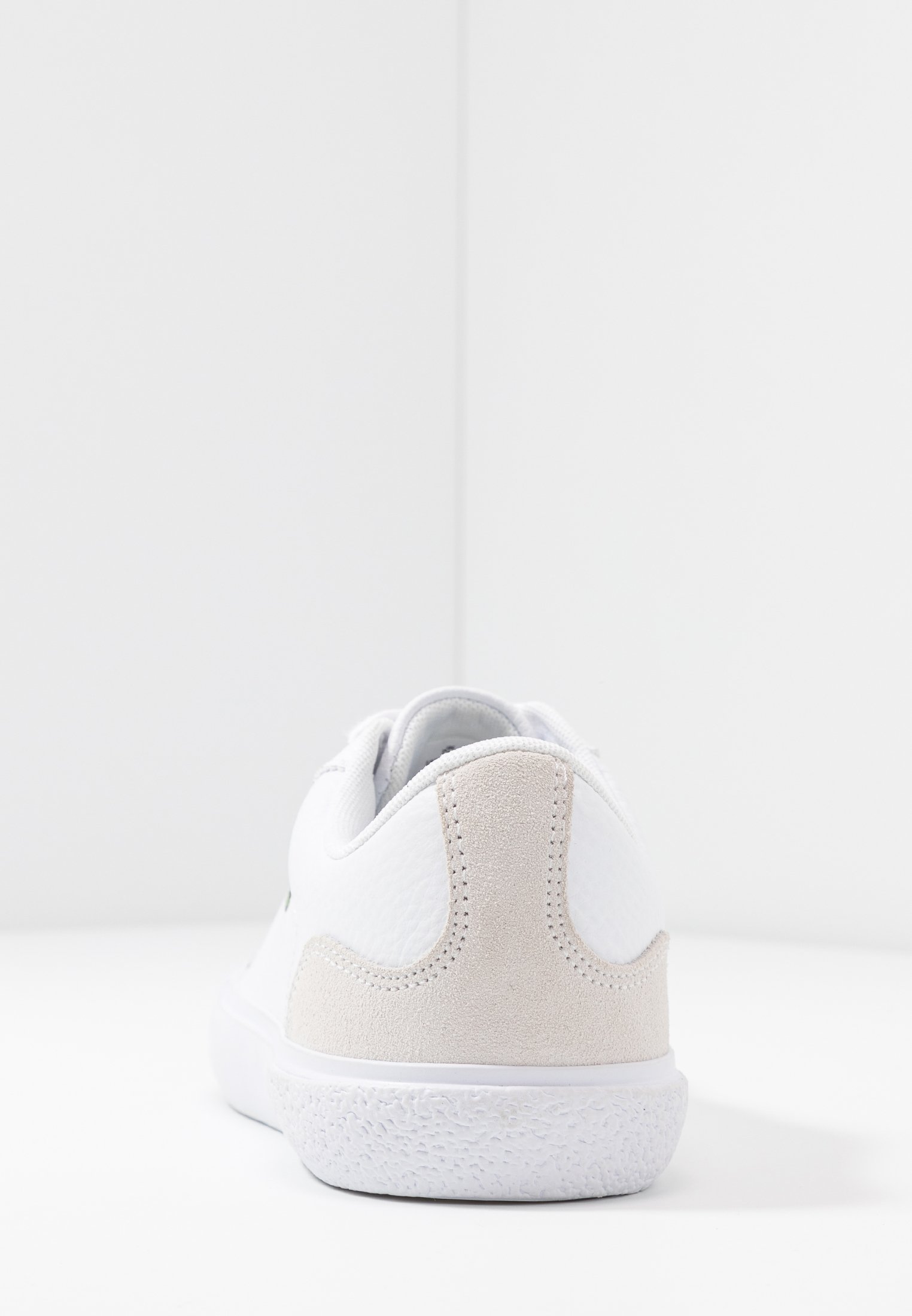 lacoste lerond white womens