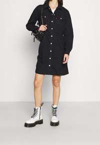 Levi's® Farkkumekko - black denim