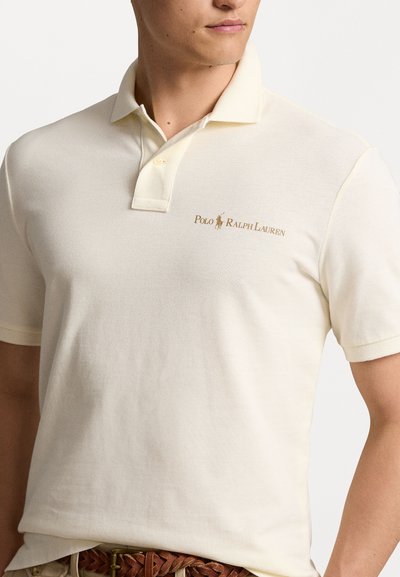 Polo Ralph Lauren CLASSIC FIT LOGO MESH POLO SHIRT - Poloskjorter - clubhouse cream