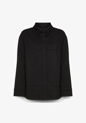 Schwarze Jacke mit Kragen, Fronttaschen und geradem Schnitt. Hergestellt aus strukturiertem Stoff mit glatter Oberfläche.