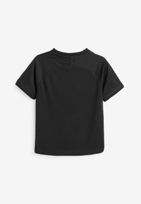 Zwarte T-shirt met korte mouwen, gemaakt van een lichtgewicht, textuurstof, met een ronde halslijn en subtiele naadtoeslagen op de rug.