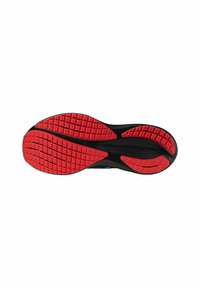 Die Schuhsohle verfügt über eine strukturierte schwarze Basis mit auffälligen roten Abschnitten und einem gemusterten Design für besseren Halt.