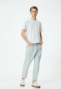 Koton STEVE  - Relaxed fit -farkut - blue