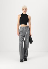 YAS YASKAMO PANT - Hlače - black/silver