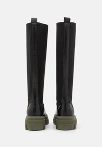 Pavement BEATRICE - Botas de plataforma - black/green