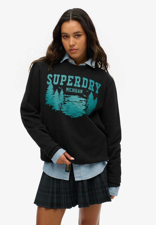 OUTDOORS GRAPHIC CREW - Sweatshirt