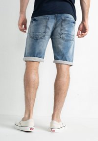 Thumbnail Image 3