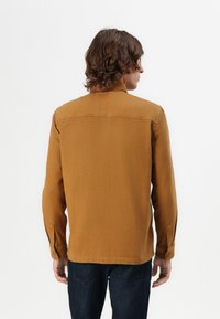 TOM TAILOR Hemd - deep cognac
