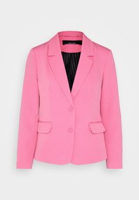 Růžový blazer s decentním střihem, dvěma předními kapsami, klopami a dvěma knoflíky. Interiér je zdoben vertikálním pruhovaným vzorem.