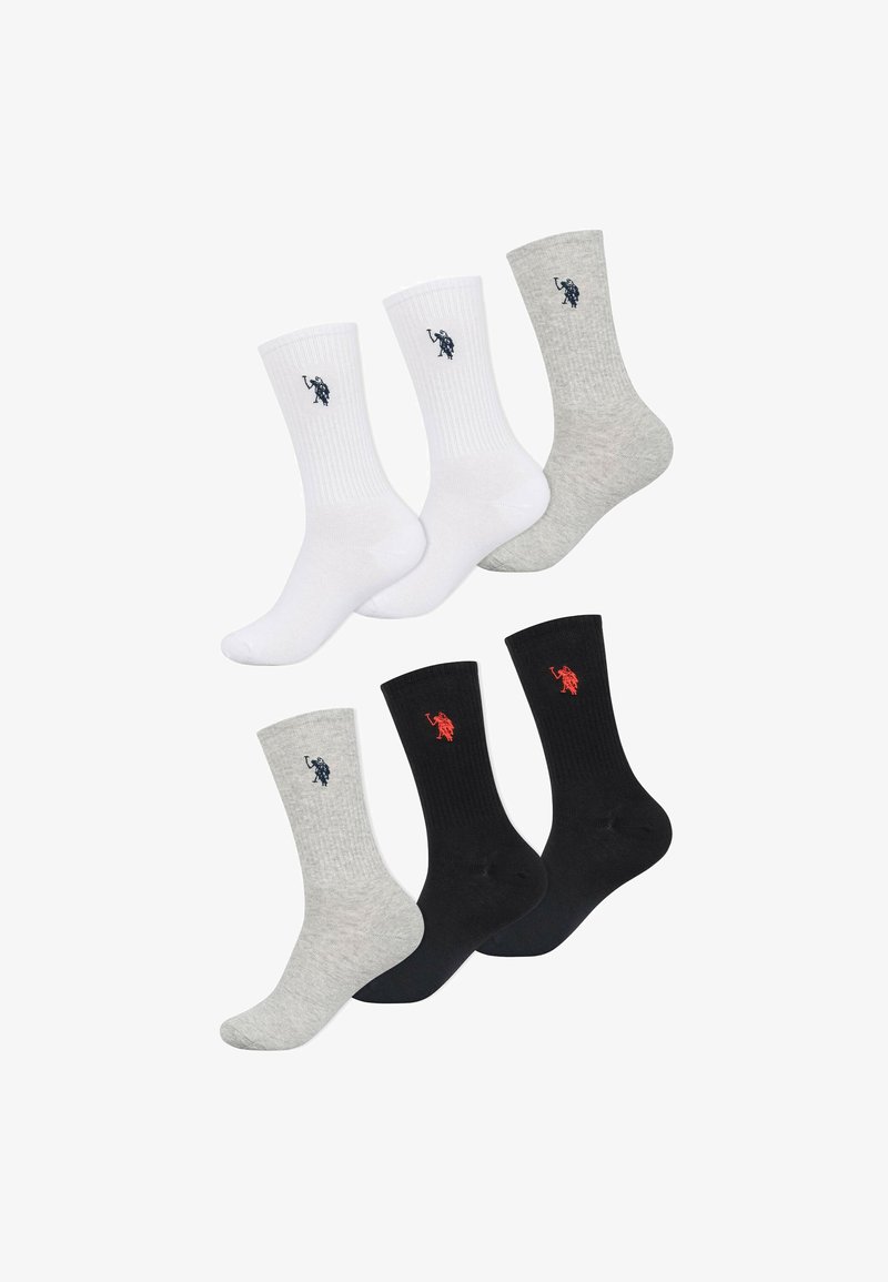 Drei Paar Baumwollsocken: weiß mit marineblauem Logo, grau mit marineblauem Logo und schwarz mit rotem Logo. Mit geripptem Bund, normale Crew-Länge.