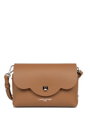 PUR & ELEMENT CITY - Cross body bag - camel champagne