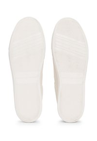 Tommy Hilfiger ESSENTIAL CHIC COURT - Trainers - ancient white