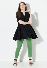 Ulla Popken TUNIC - T-shirt basic - black