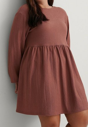 Hverdagskjole - pink