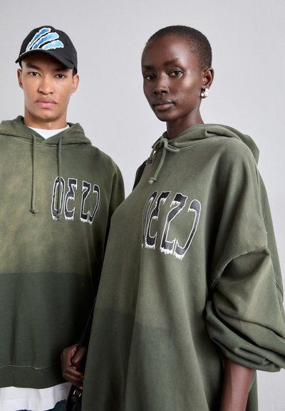 032c SPLICED BUBBLE HOODIE UNISEX - Jersey con capucha - faded olive drab