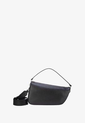 Borsa a tracolla in pelle nera con tracolla regolabile, design elegante, chiusura con zip e logo in rilievo ben visibile sulla parte frontale.