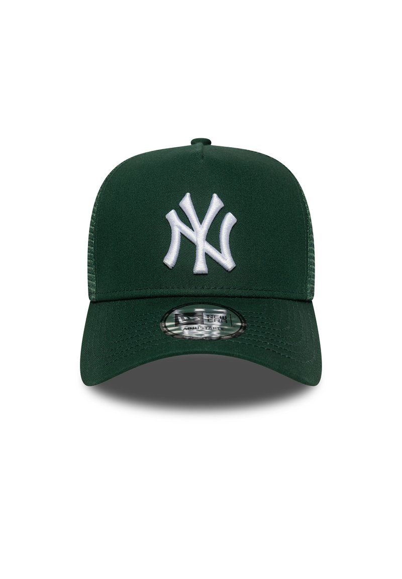 Grüner Baseballcap mit einem weißen gestickten Logo auf der Vorderseite, gebogenem Schirm und einem strukturierten Netzrücken. Verfügt über einen Kunststoff-Snapverschluss.