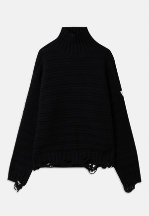 Pull en tricot noir avec col haut côtelé, motif rayé et bords effilochés. Comprend des manches longues et une coupe décontractée.
